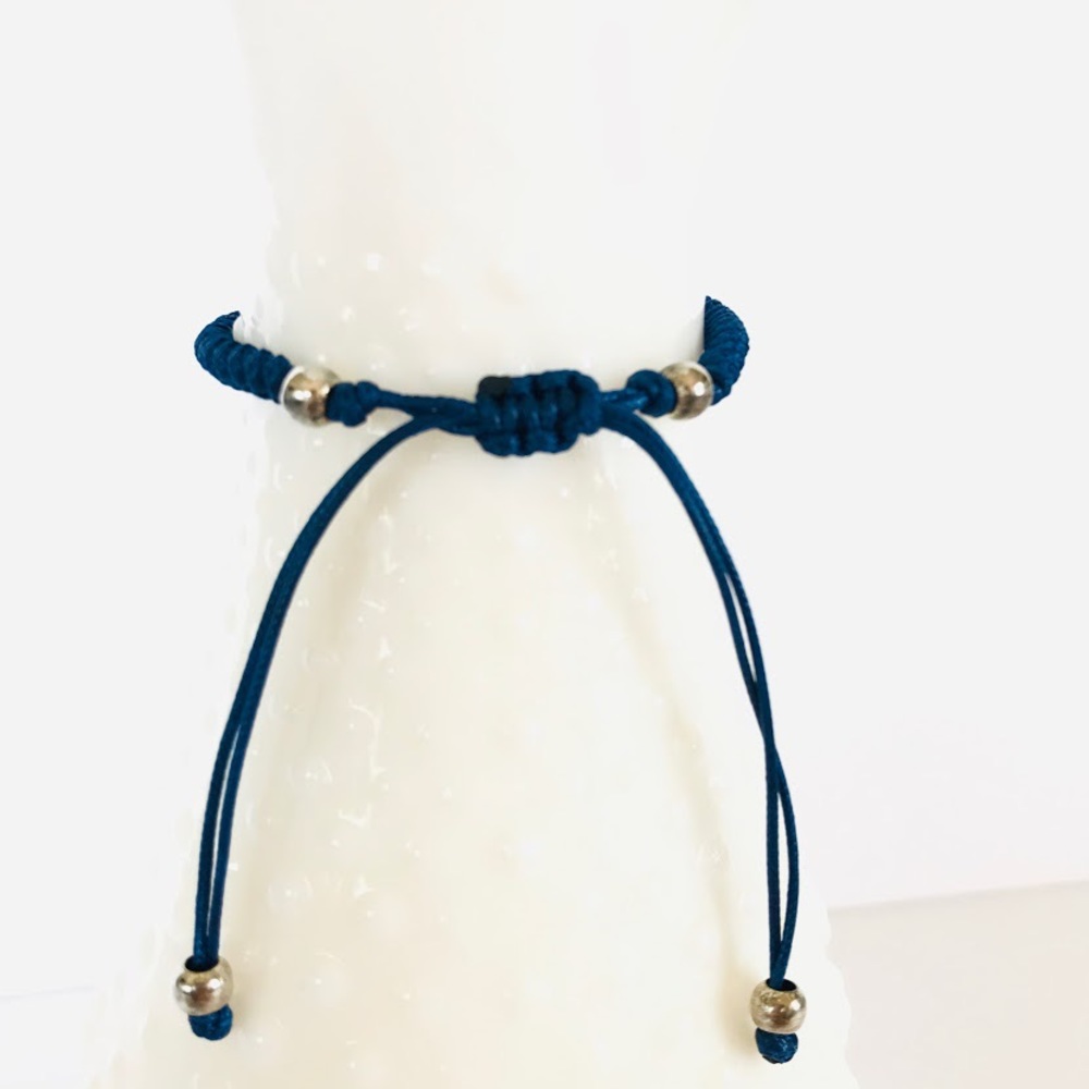 Simple Stackable Thread Bracelet - Picture 2 of 2